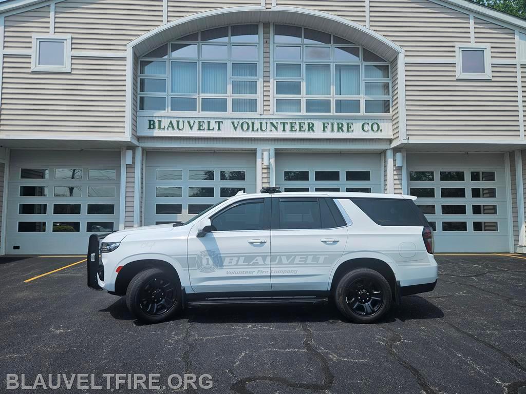 1-2
2023 Chevrolet Tahoe